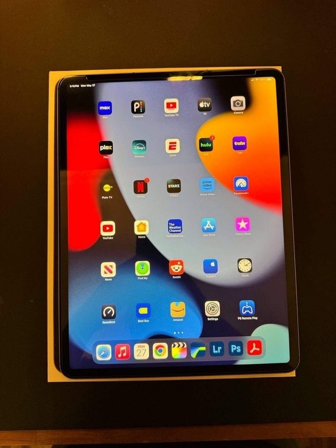 Apple iPad Pro 12.9 6th Generation 256GB Space Gray Unlocked - Used image 4