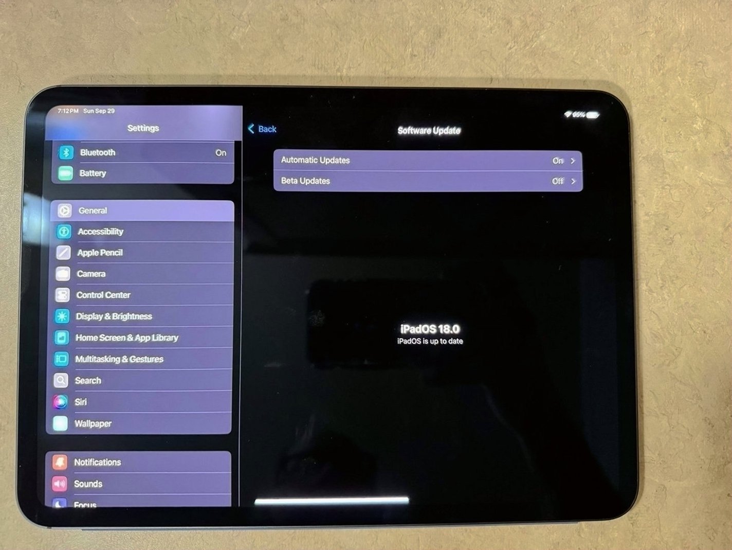Apple iPad Pro 11 inch M4 256GB Space Black Unlocked - Used image 2