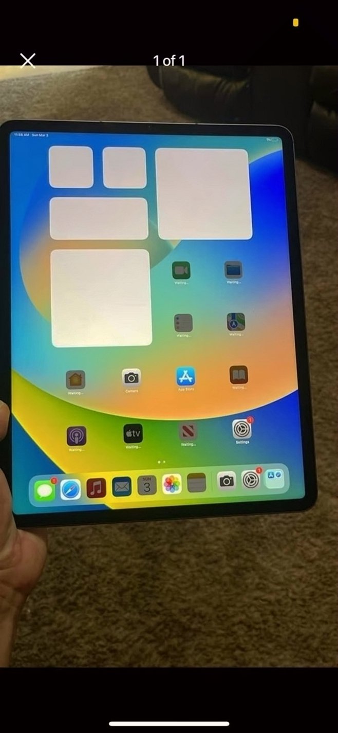 Apple iPad Pro 12.9 5th Generation WiFi and LTE Unlocked - Used image 2