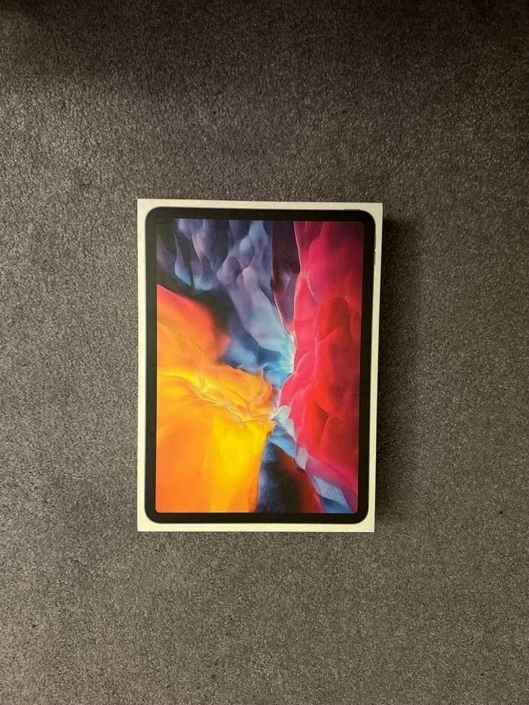 Apple iPad Pro 2nd Generation 256GB Space Gray Unlocked - Used image 2