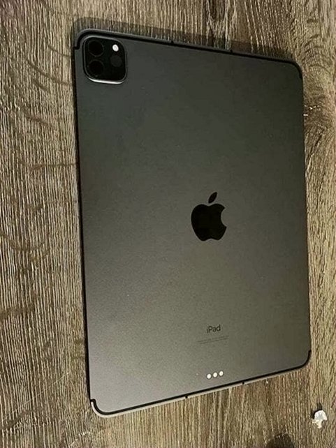 Apple iPad Pro 3rd Gen 128GB Space Gray Unlocked - Used image 3