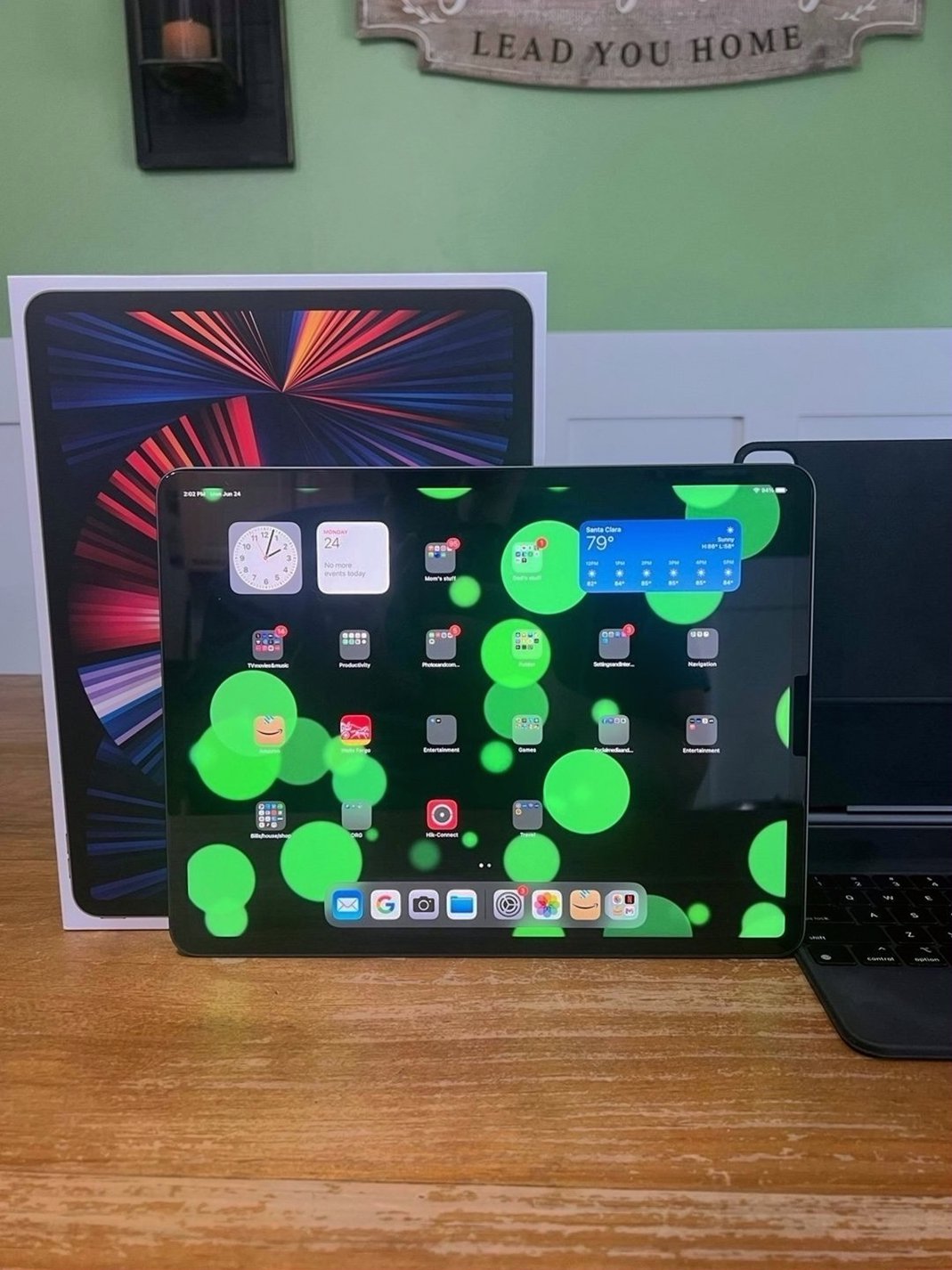 Apple iPad Pro 12.9” 5th Generation 128GB Unlocked - Used