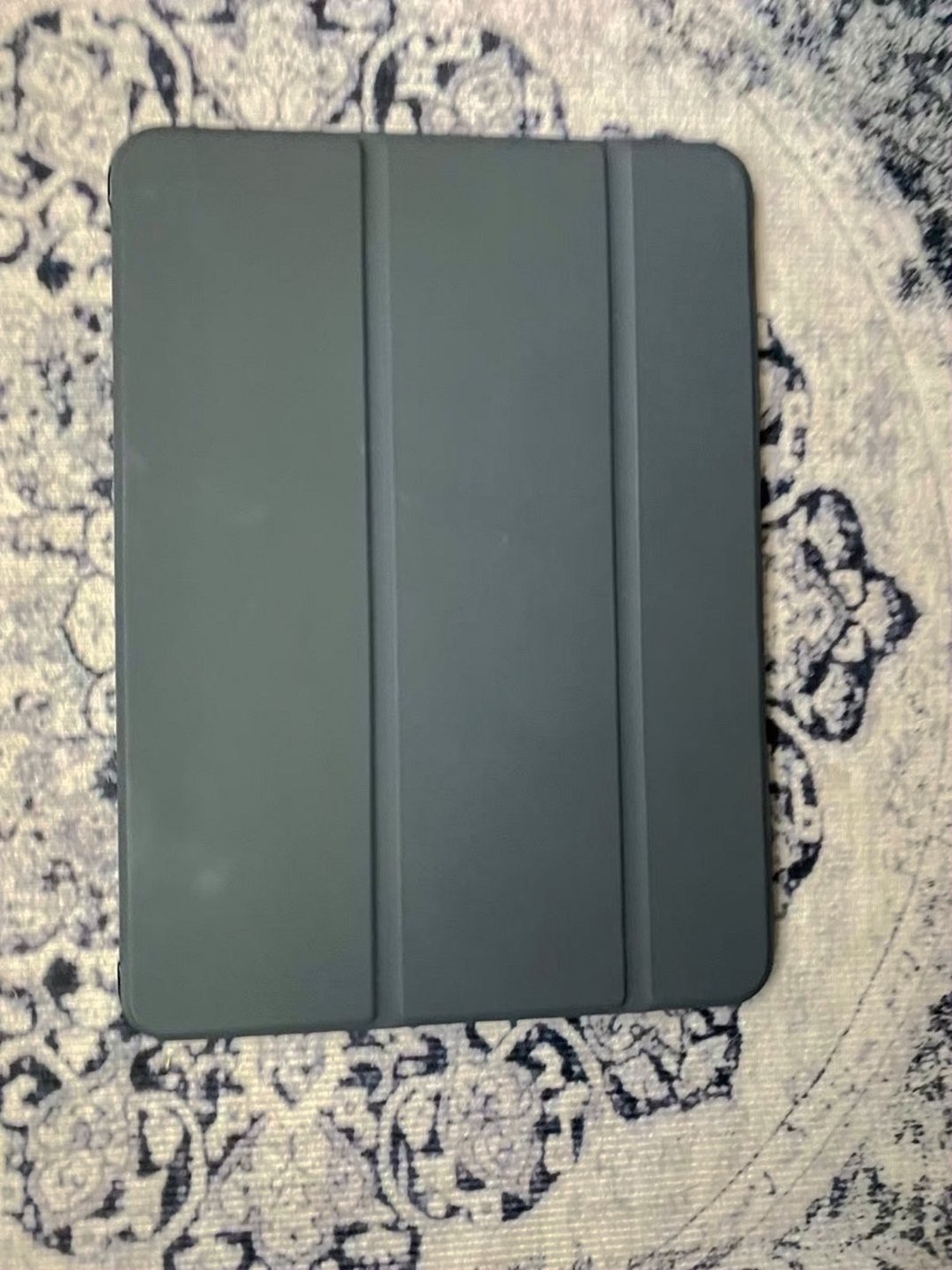 Apple iPad Pro 11 1st Gen 256GB Space Gray Unlocked - Used image 5