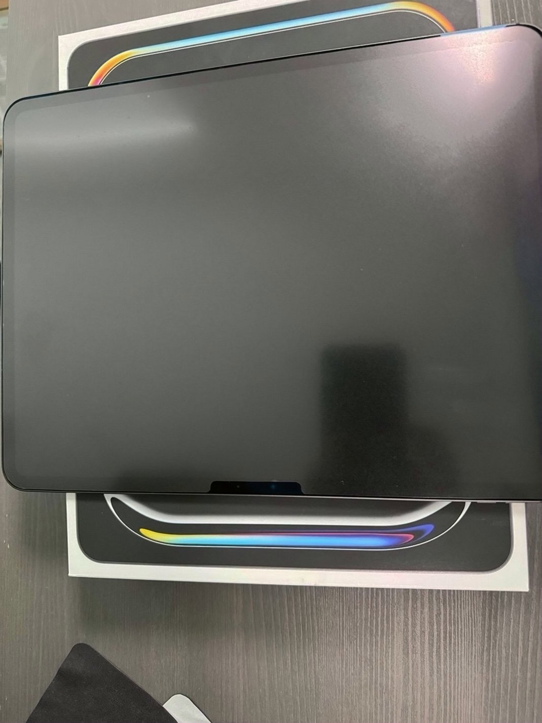 Apple iPad Pro 13 inch M4 256GB Space Black Unlocked - Used image 3