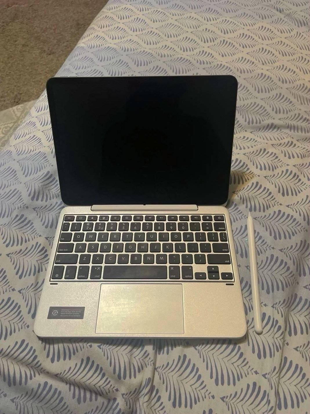 Apple iPad Pro 11 inch 1st Gen 256GB Unlocked - Used image 5