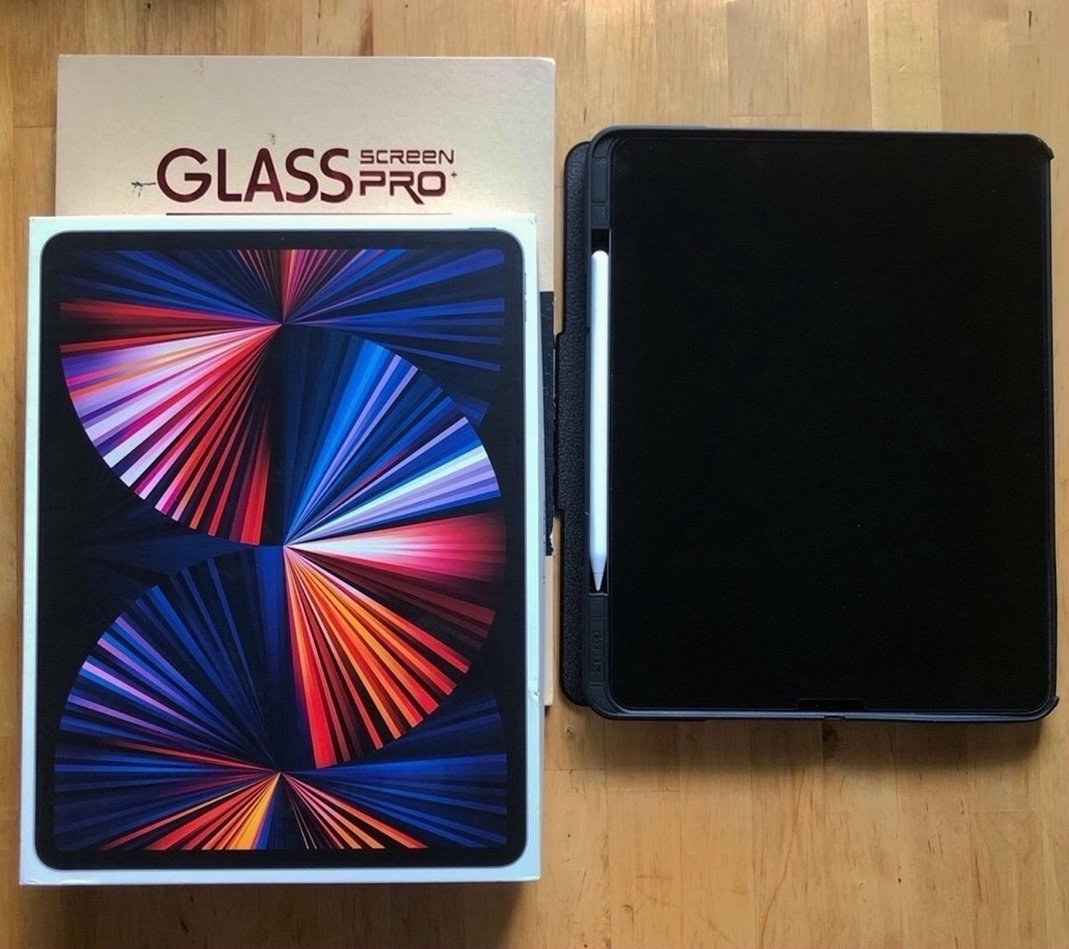 Apple iPad Pro 5th Generation 256GB Unlocked - Used