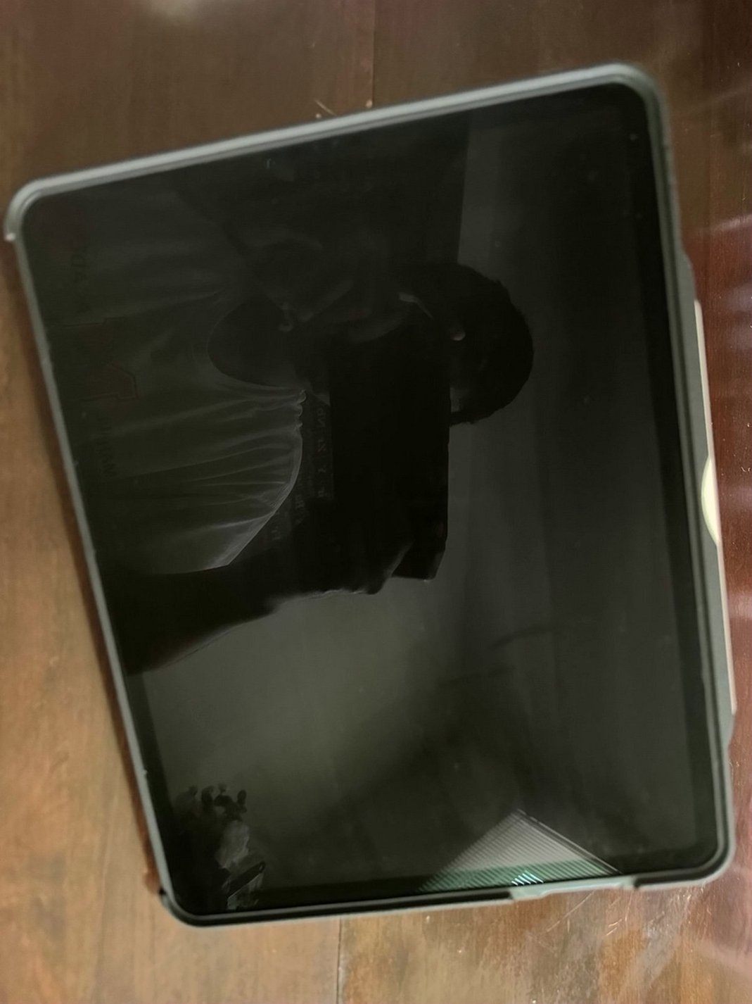 Apple iPad Pro 12.9” 5th Gen M1 2TB Space Gray Unlocked - Used