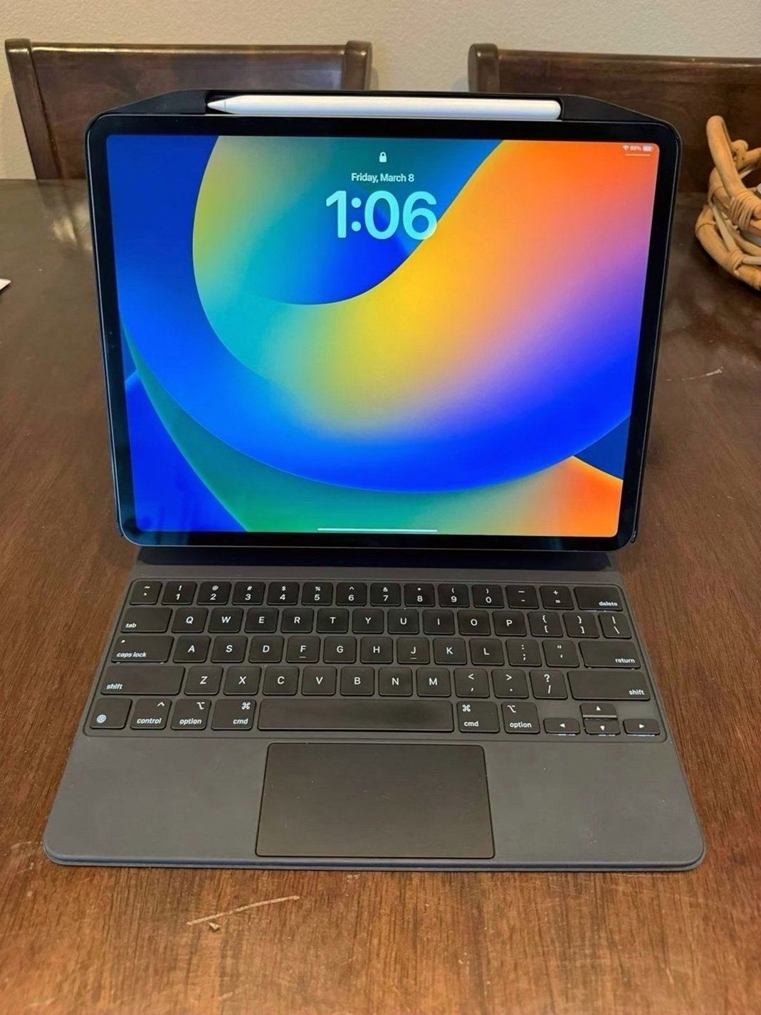 Apple iPad Pro 12.9 3rd Gen 256GB Silver Unlocked - Used image 2