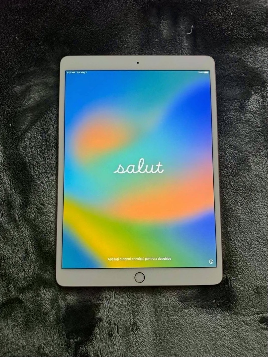 Apple iPad Pro 10.5 64GB Rose Gold Unlocked - Used image 2
