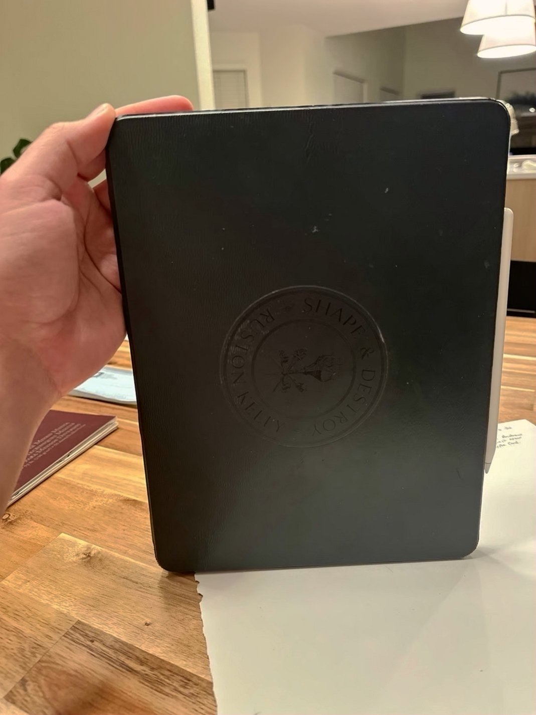Apple iPad Pro Gen 3 64GB Unlocked Used image 4
