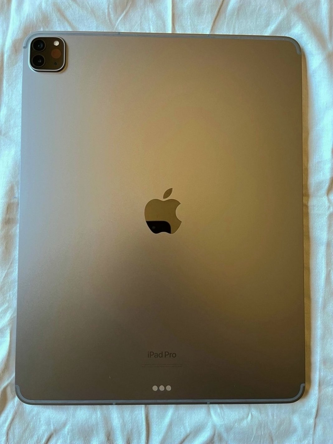 Apple iPad Pro 12.9" 128GB Space Gray Unlocked Used image 5