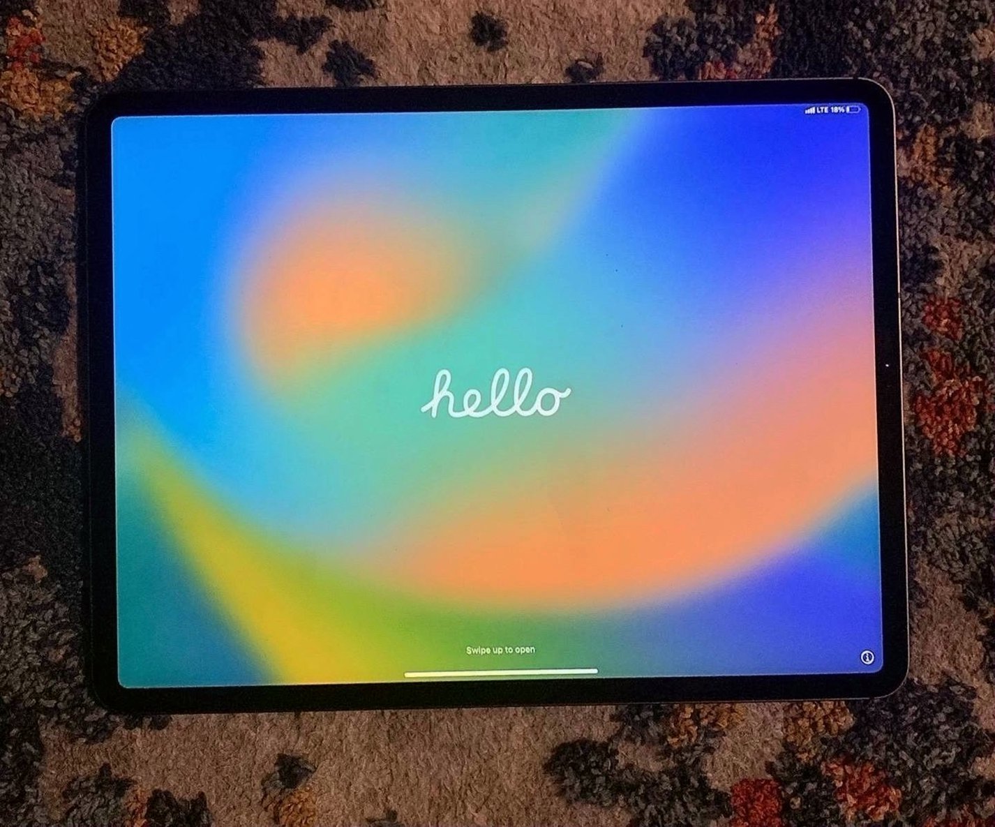 Apple iPad Pro 3rd Generation 64GB Space Gray Unlocked - Used image 4
