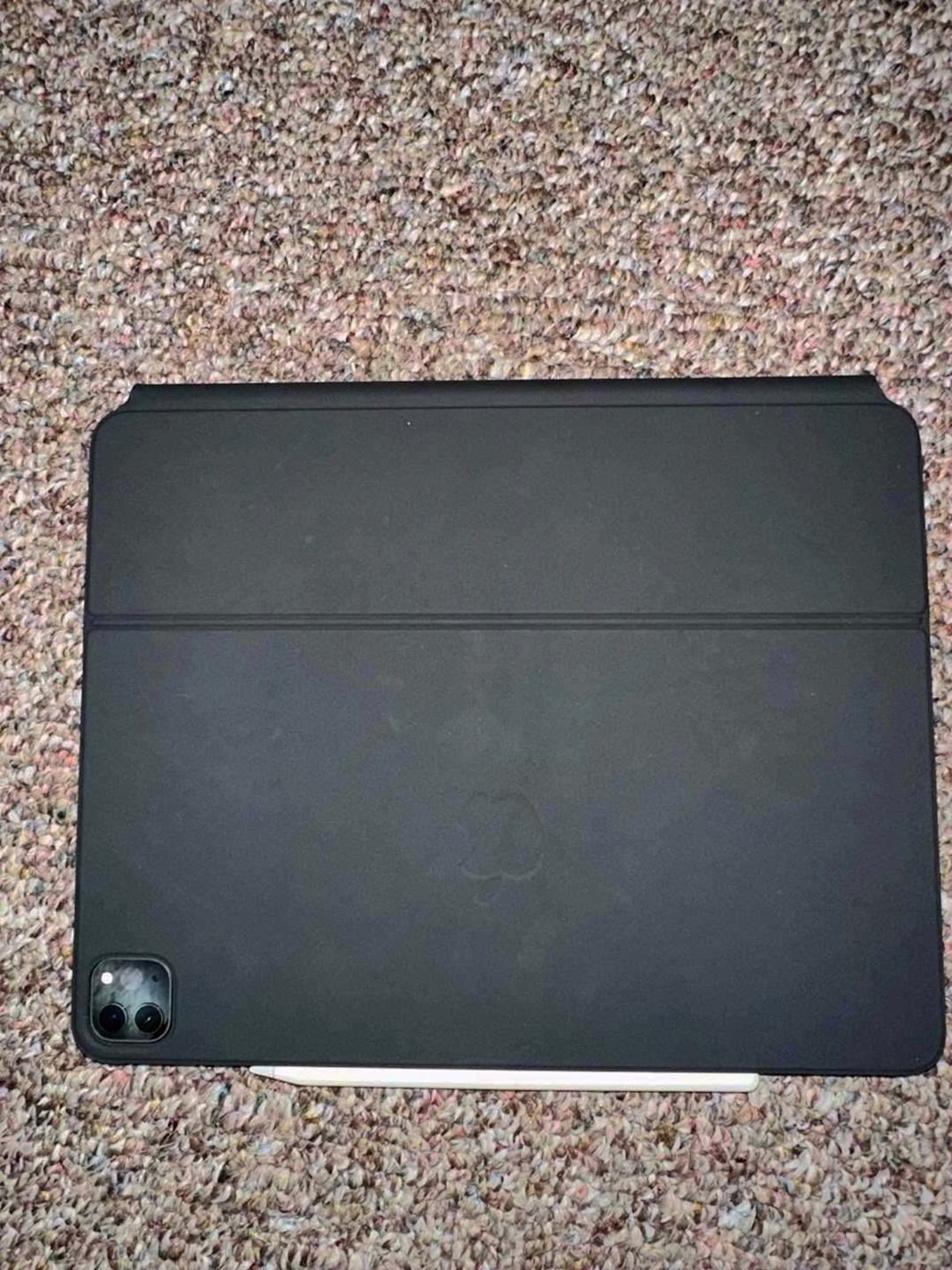 Apple iPad Pro 6th Generation 128GB Unlocked - Used image 4