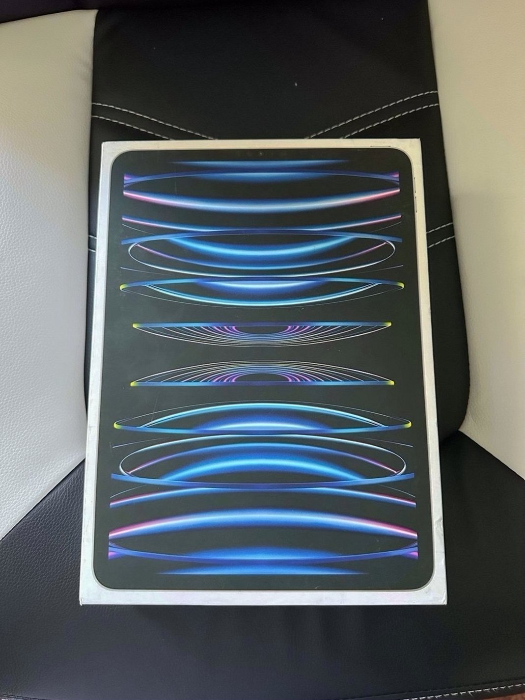 Apple iPad Pro 11-inch 4th Gen M2 128GB Silver Unlocked - Used