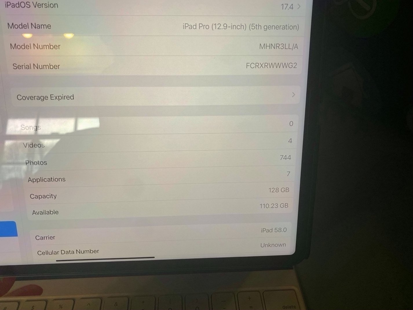 Apple iPad Pro 5th Generation 128GB 12.9" Silver Unlocked - Used image 3
