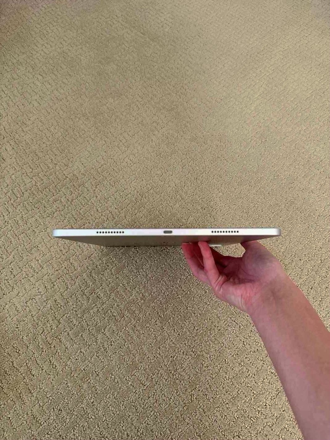 Apple iPad Pro 12.9 inch 128GB Silver Unlocked - Used image 4