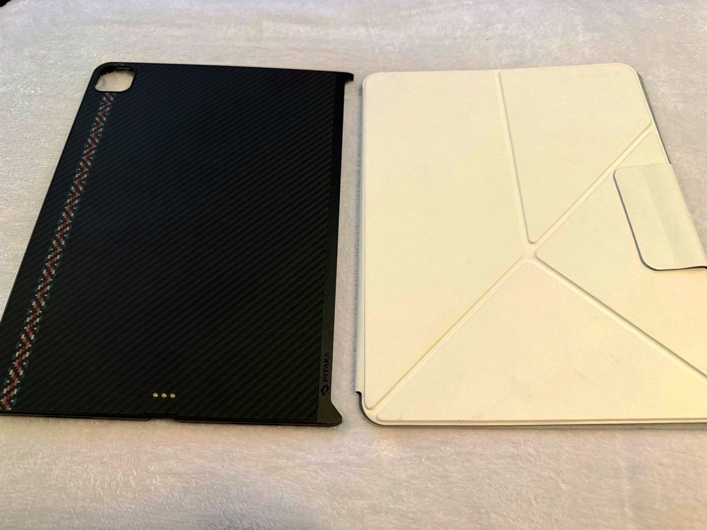 Apple iPad Pro 6th Gen 256GB Silver Unlocked - Used image 4