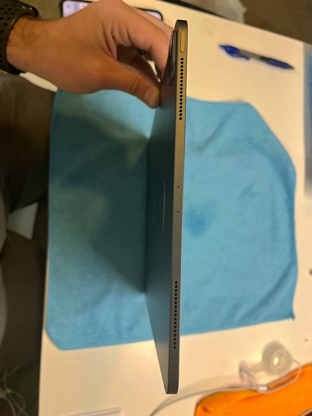 Apple iPad Pro 12.9 128GB WiFi Unlocked - Used image 4