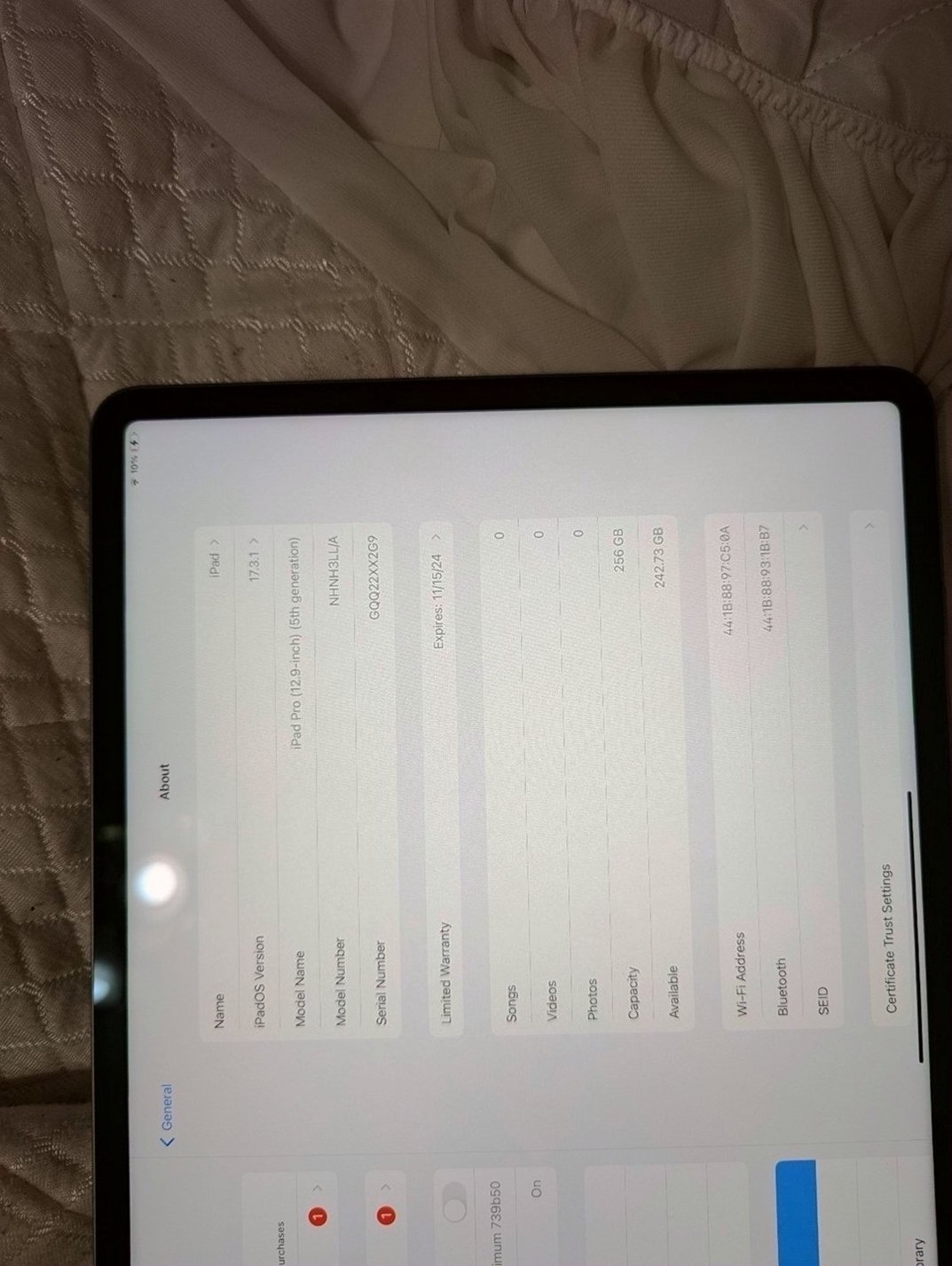 Apple iPad Pro 12.9inch 5th Gen 256GB Unlocked - Used image 4