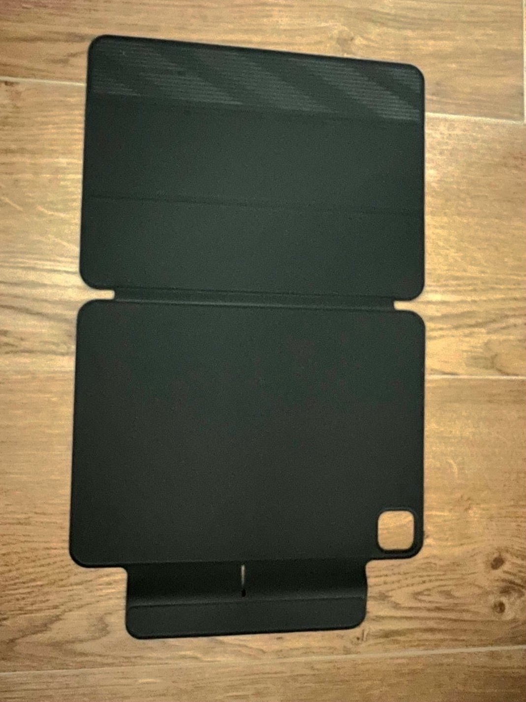 Apple iPad Pro M1 128GB 11 Inch Unlocked - Used image 5