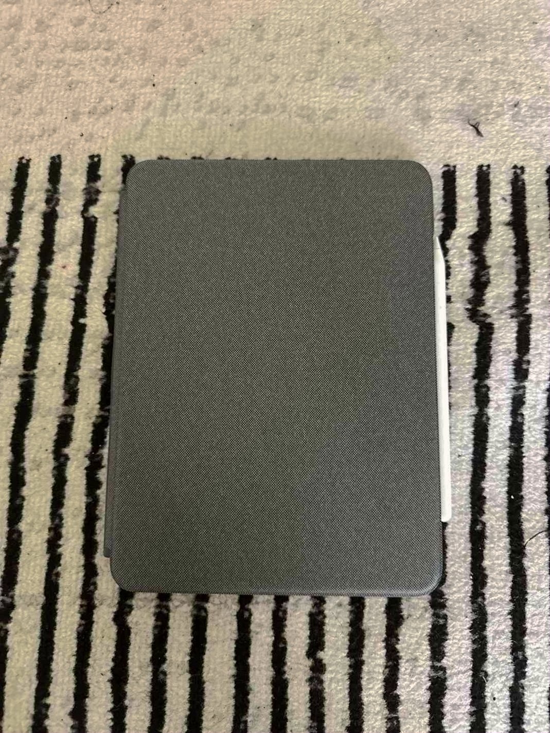 Apple iPad Pro 11 inch 128GB Silver Unlocked - Used