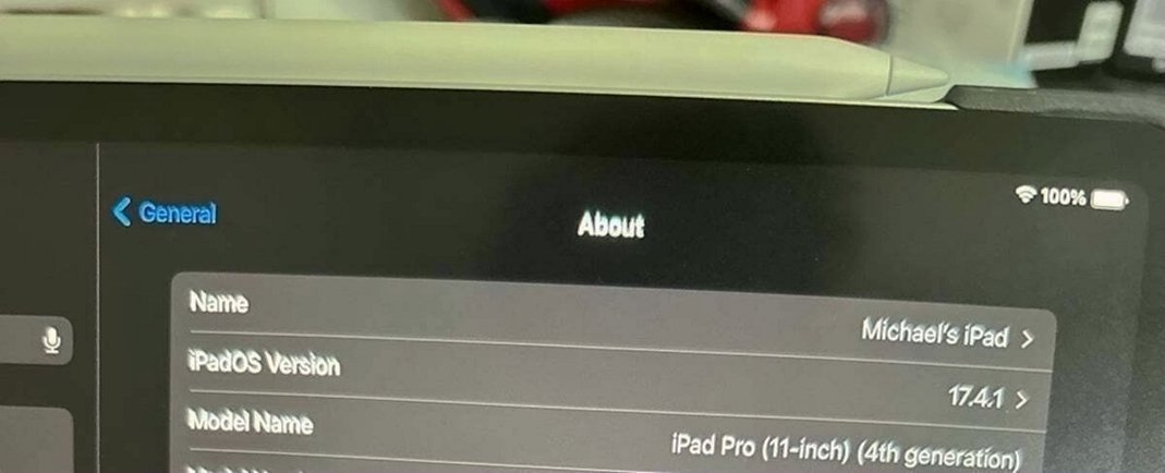 Apple iPad Pro 11 inch 128GB Silver Unlocked - Used image 5