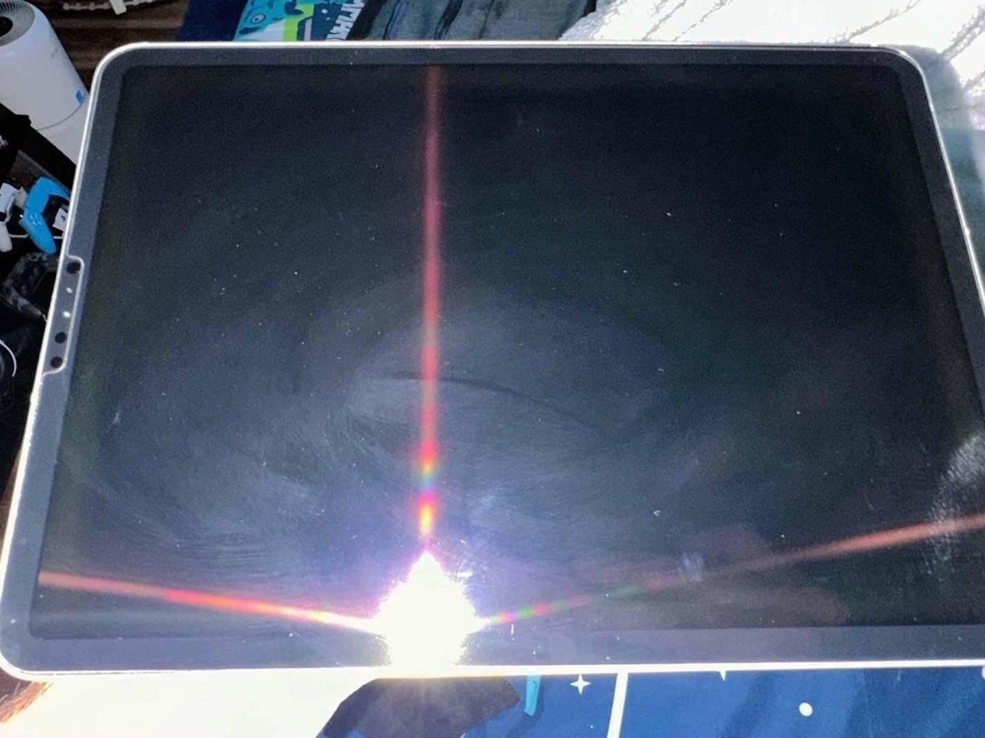 Apple iPad Pro 11in 256GB Cellular + Wifi Unlocked - Used image 3