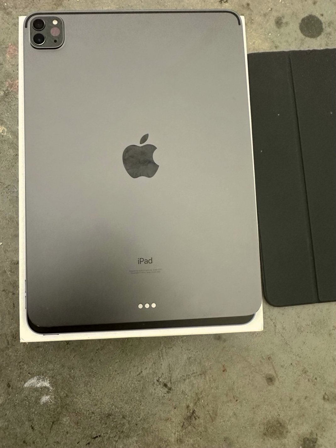 Apple iPad Pro 3rd Generation 3S27 64GB Space Gray Unlocked - Used image 4