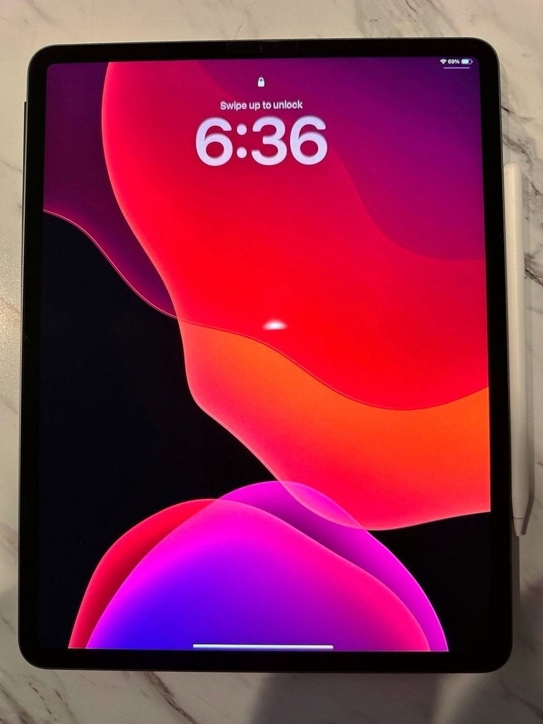 Apple iPad Pro 12.9 inch 4th Gen 256GB Unlocked - Used image 2