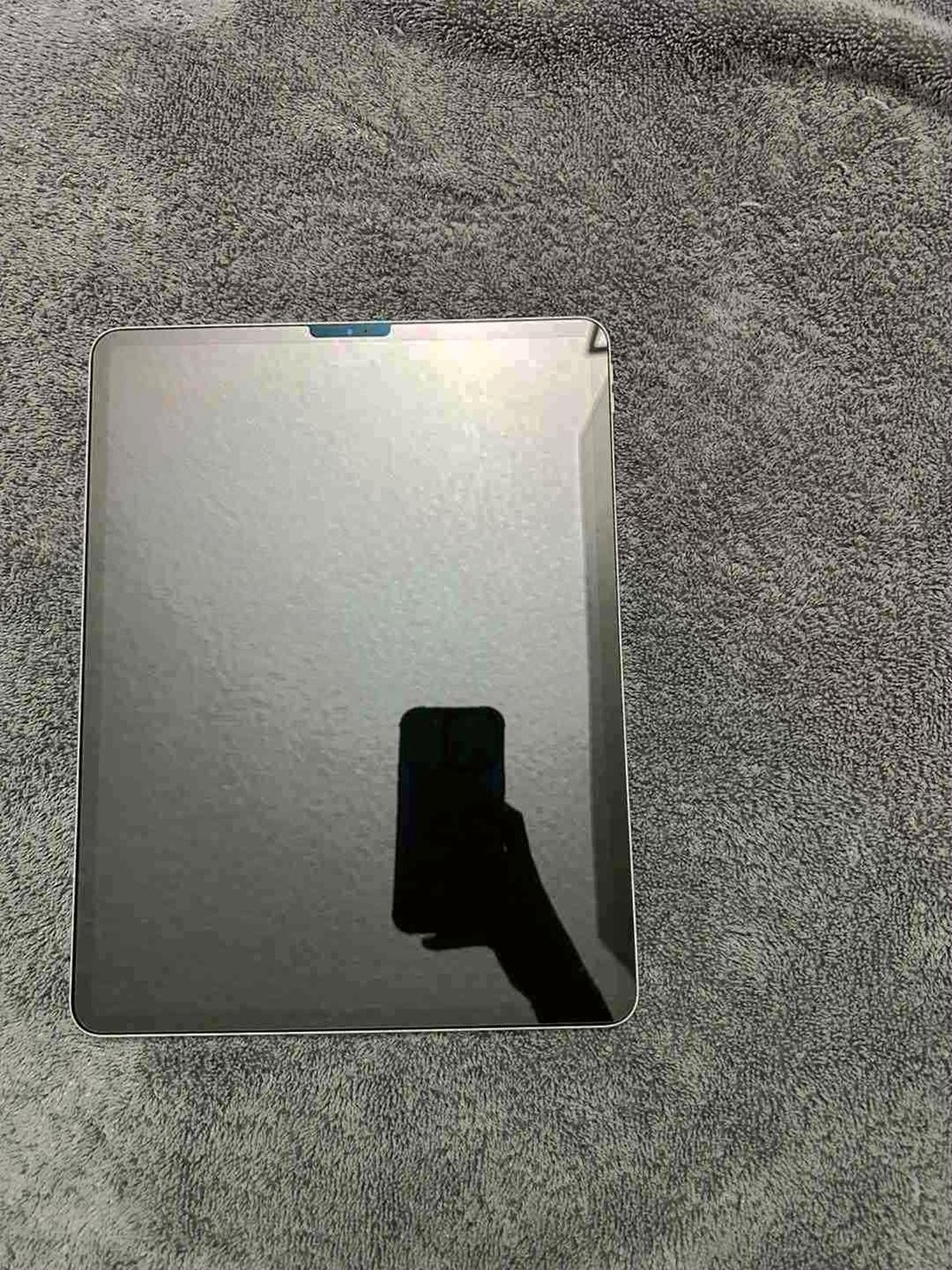 Apple iPad Pro 3rd Generation 512GB Silver Unlocked - Used image 3
