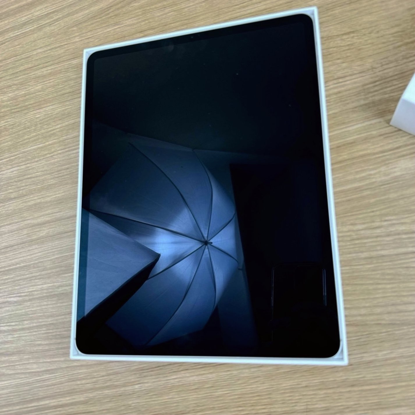 Apple iPad Pro 12.9 inch 128GB Space Gray Unlocked - Used image 3