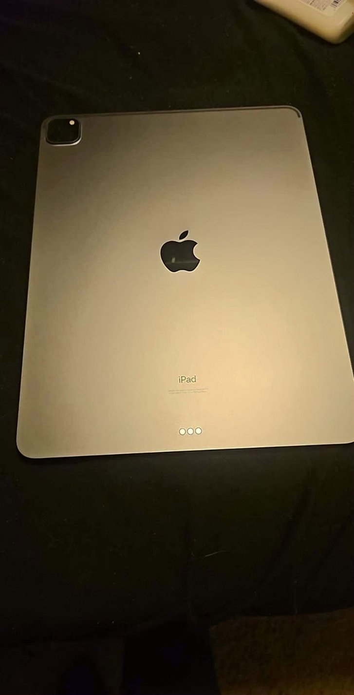 Apple iPad Pro 4th Generation 128GB WiFi Unlocked - Used