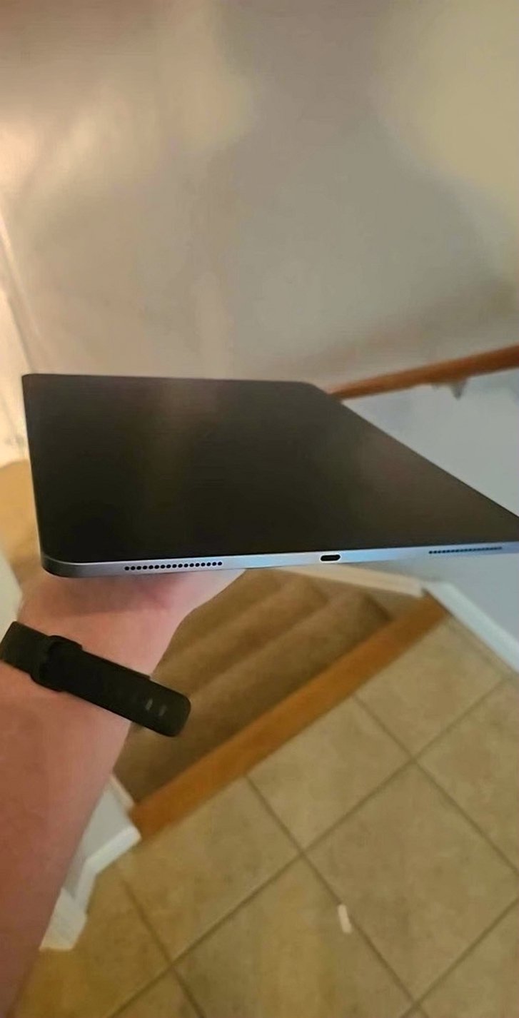 Apple iPad Pro 4th Generation 128GB WiFi Unlocked - Used image 2