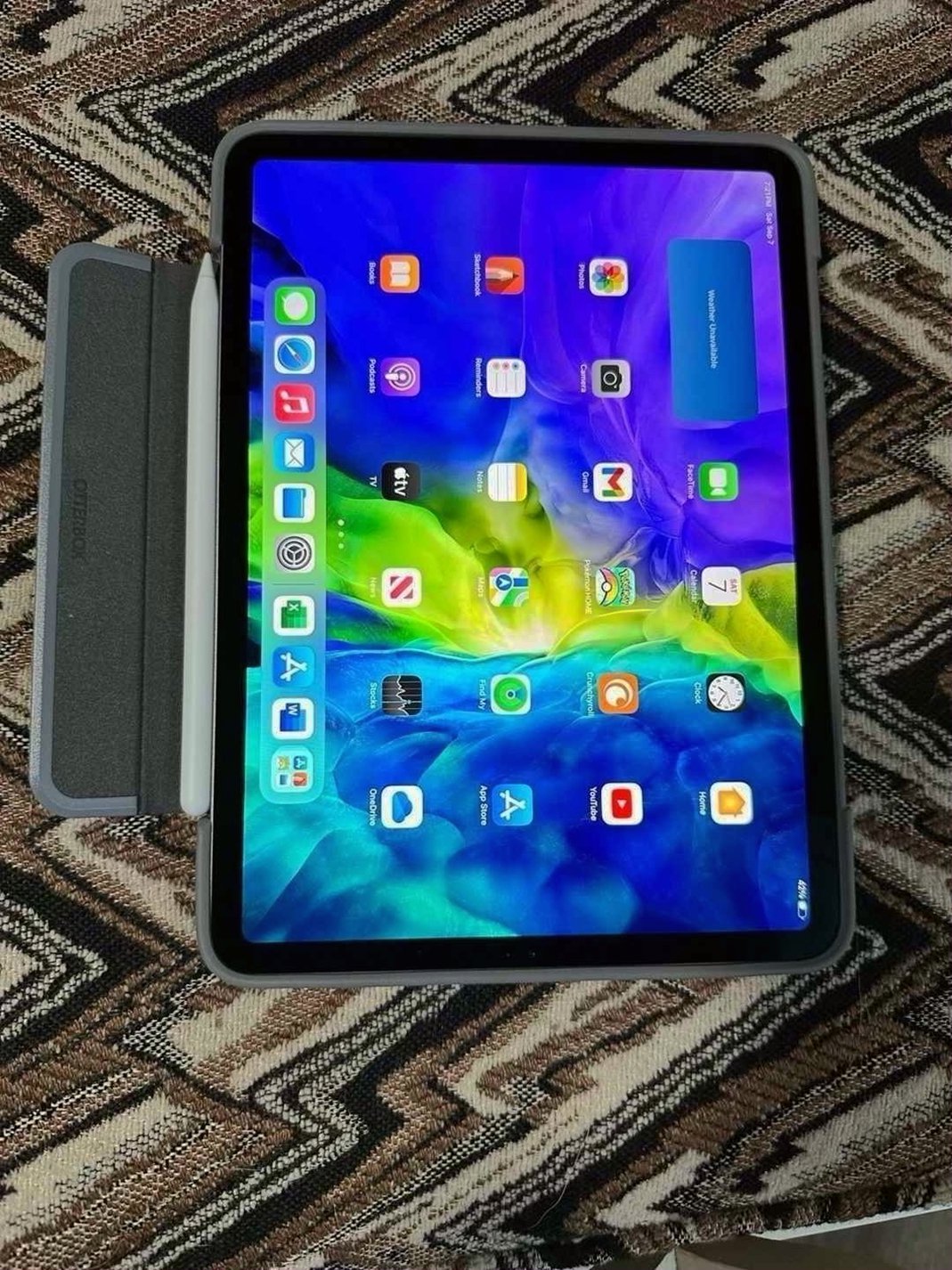 Apple iPad Pro 11-inch 2nd Gen 128GB Unlocked - Used image 5