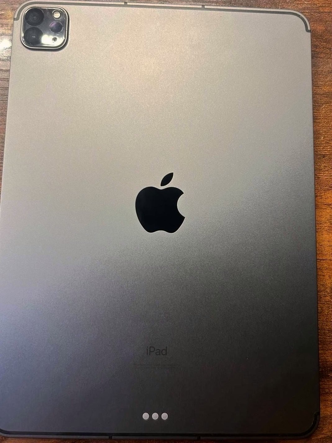 Apple iPad Pro 11" 3rd Gen 128GB Space Gray Unlocked - Used image 4