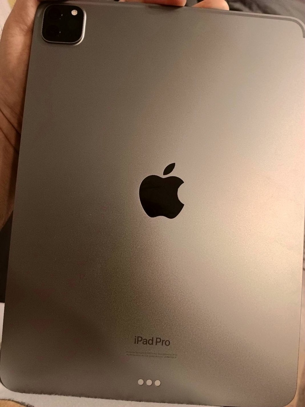 Apple iPad Pro 4th Generation 256GB Unlocked Used image 3