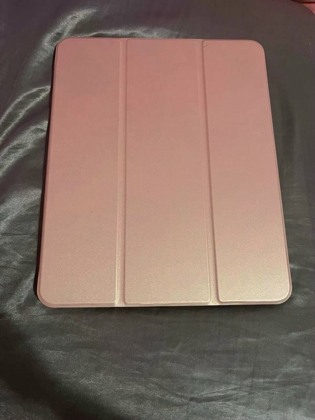 Apple iPad Pro 12.9-inch 6th Gen 256GB Space Grey Unlocked - Used image 4