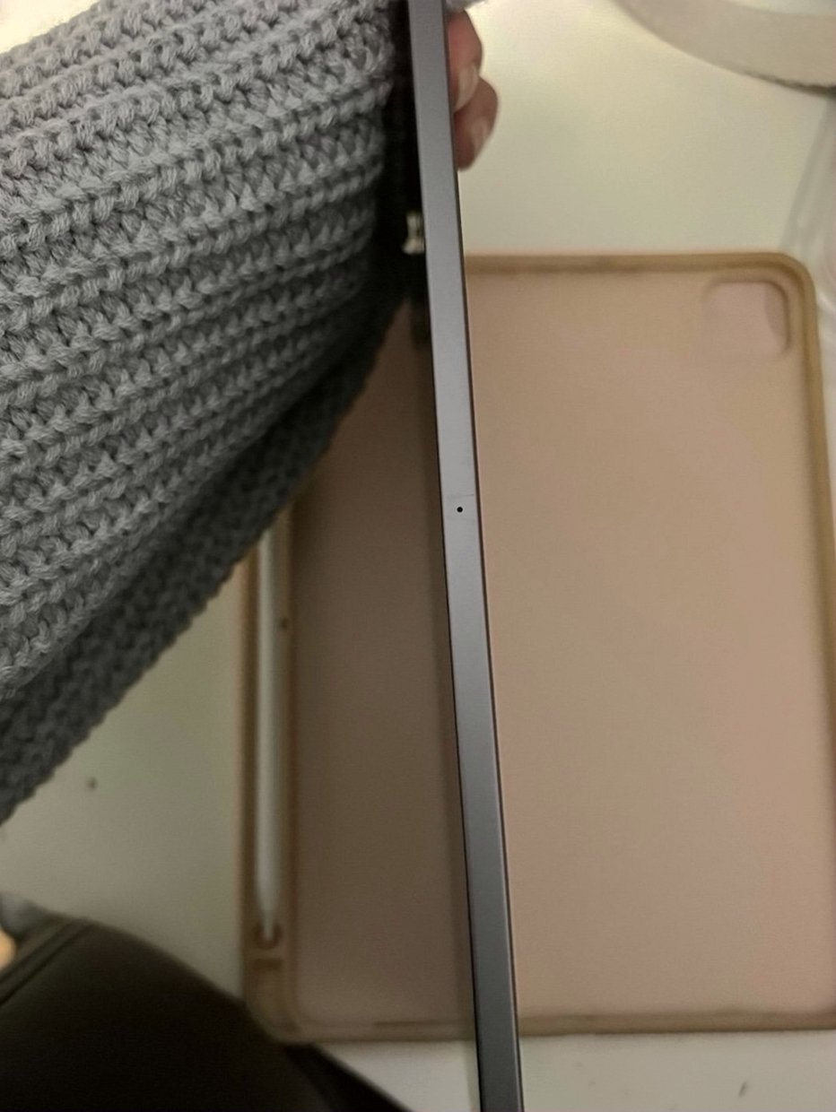Apple iPad Pro 2nd Generation 256GB Space Gray Unlocked - Used image 3