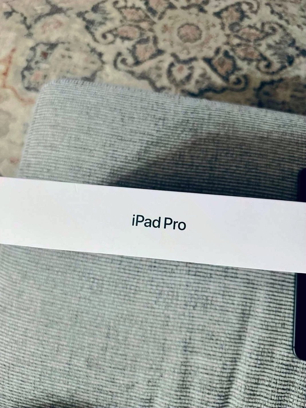 Apple iPad Pro 3rd Generation 256GB Space Gray Unlocked - Used image 3