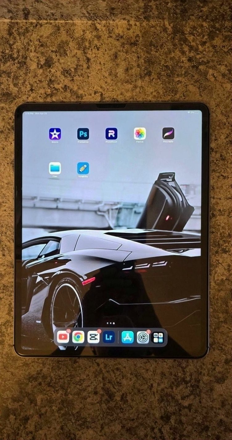Apple iPad Pro 12.9in 256GB Space Gray Unlocked - Used image 3