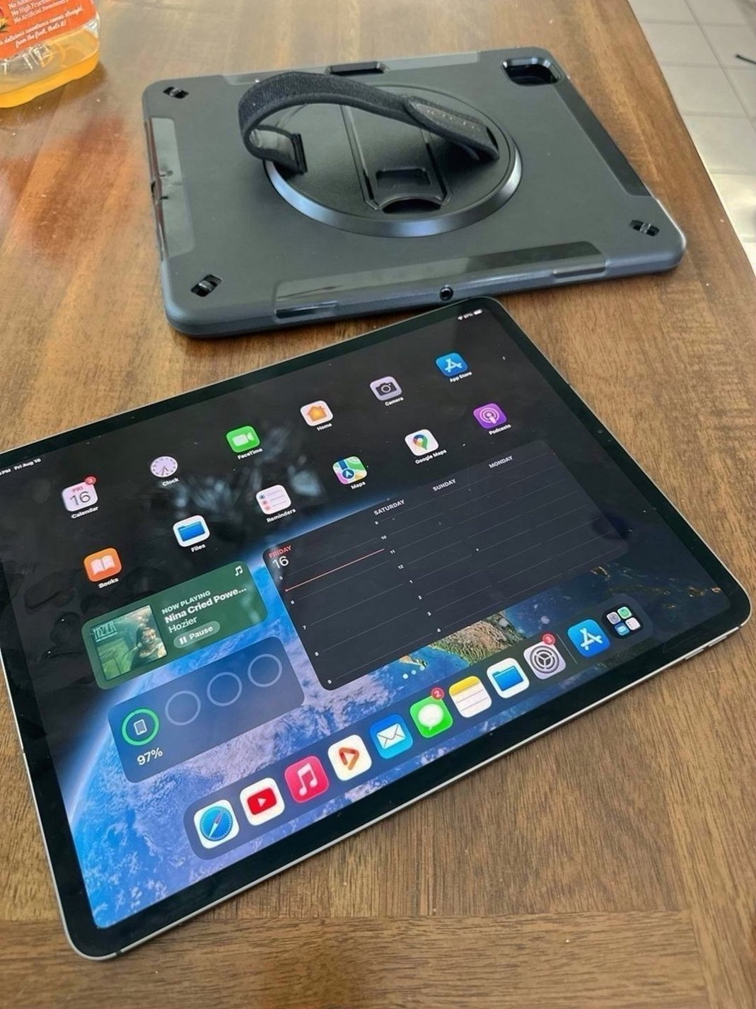 Apple iPad Pro 12.9 4th Generation 256GB Space Gray Unlocked - Used