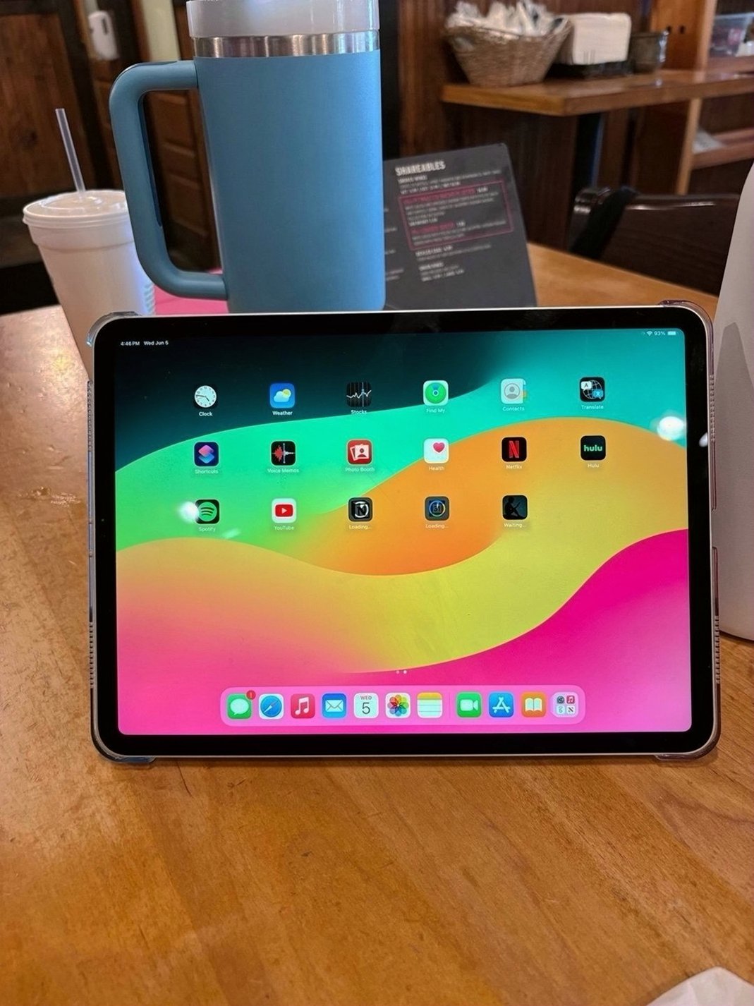 Apple iPad Pro 3rd Generation 128GB Silver Unlocked - Used