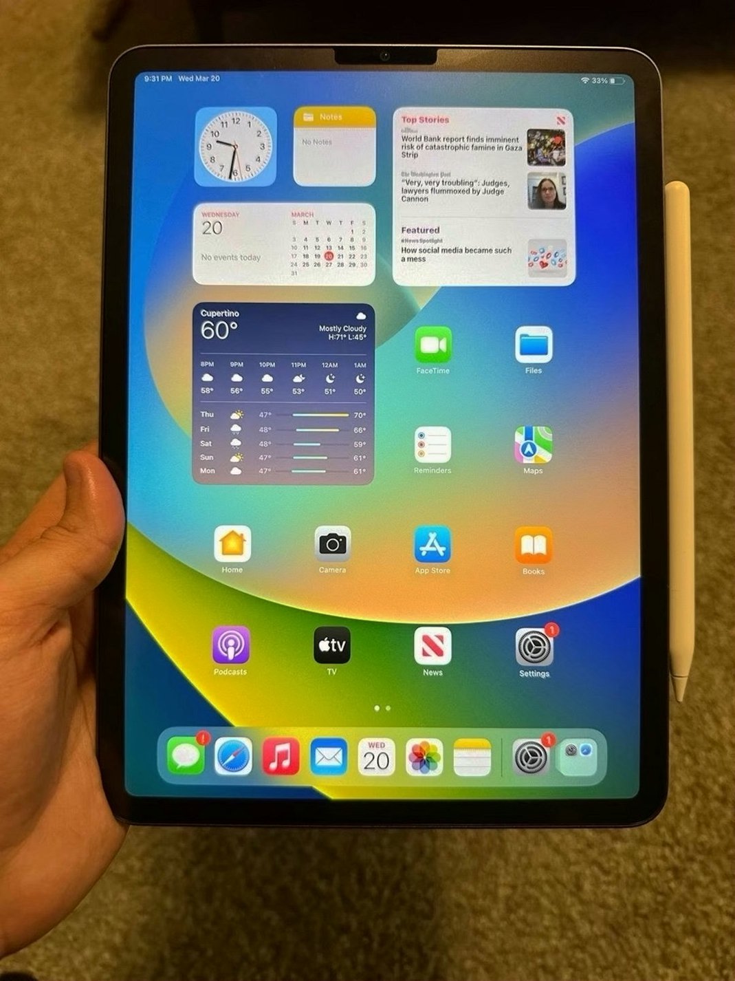 Apple iPad Pro 11 Inch 256GB Space Gray Unlocked - Used image 3