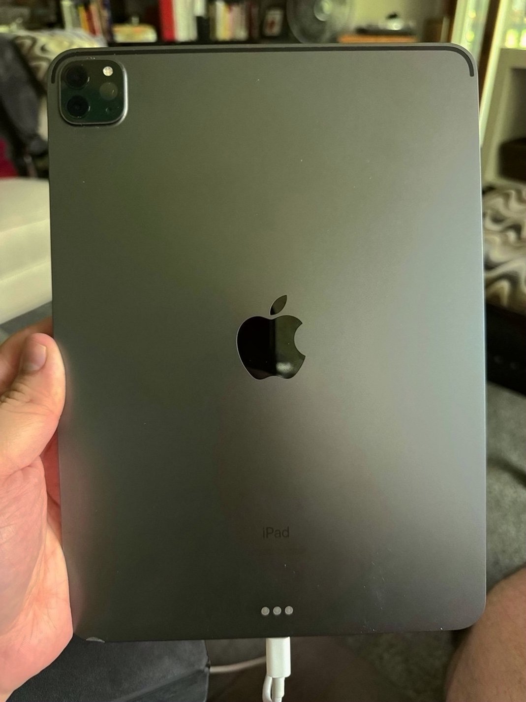 Apple iPad Pro 11-inch 256GB Unlocked - Used