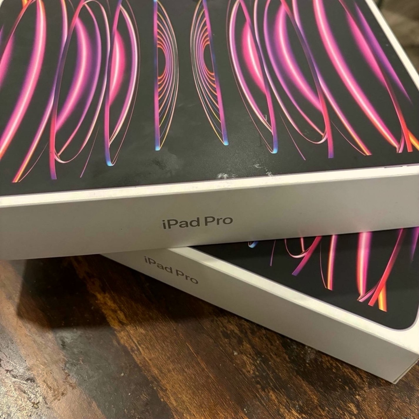 Apple iPad Pro 6th Gen 512GB Space Gray Unlocked - Used image 4
