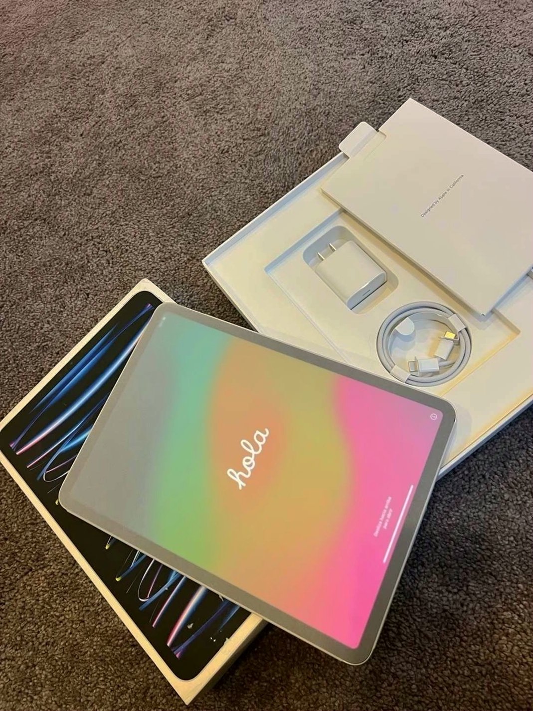Apple iPad Pro 11” 128GB Silver Unlocked - Used