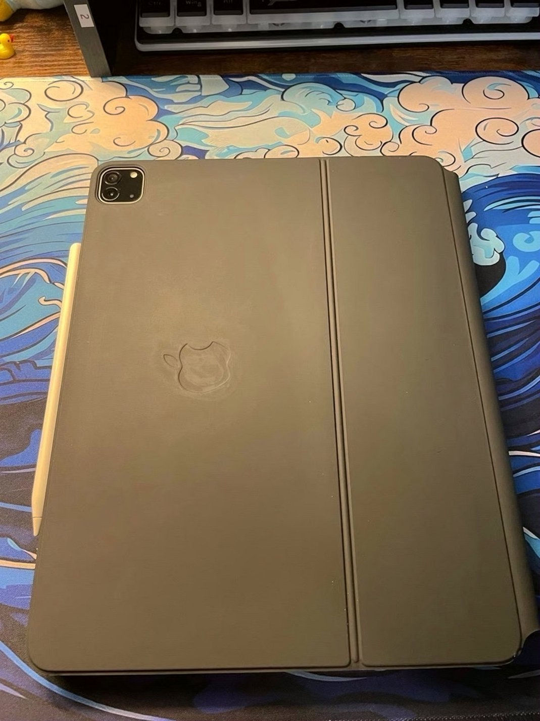 Apple iPad Pro 12.9-inch 128GB Space Gray Unlocked - Used image 3