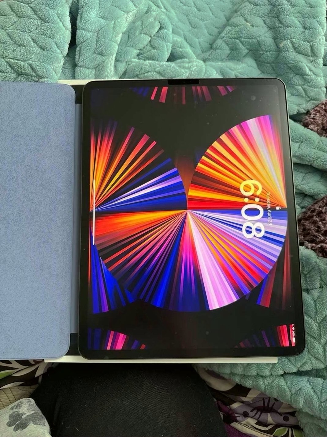 Apple iPad Pro 12.9” 5th Gen 256GB Unlocked Used