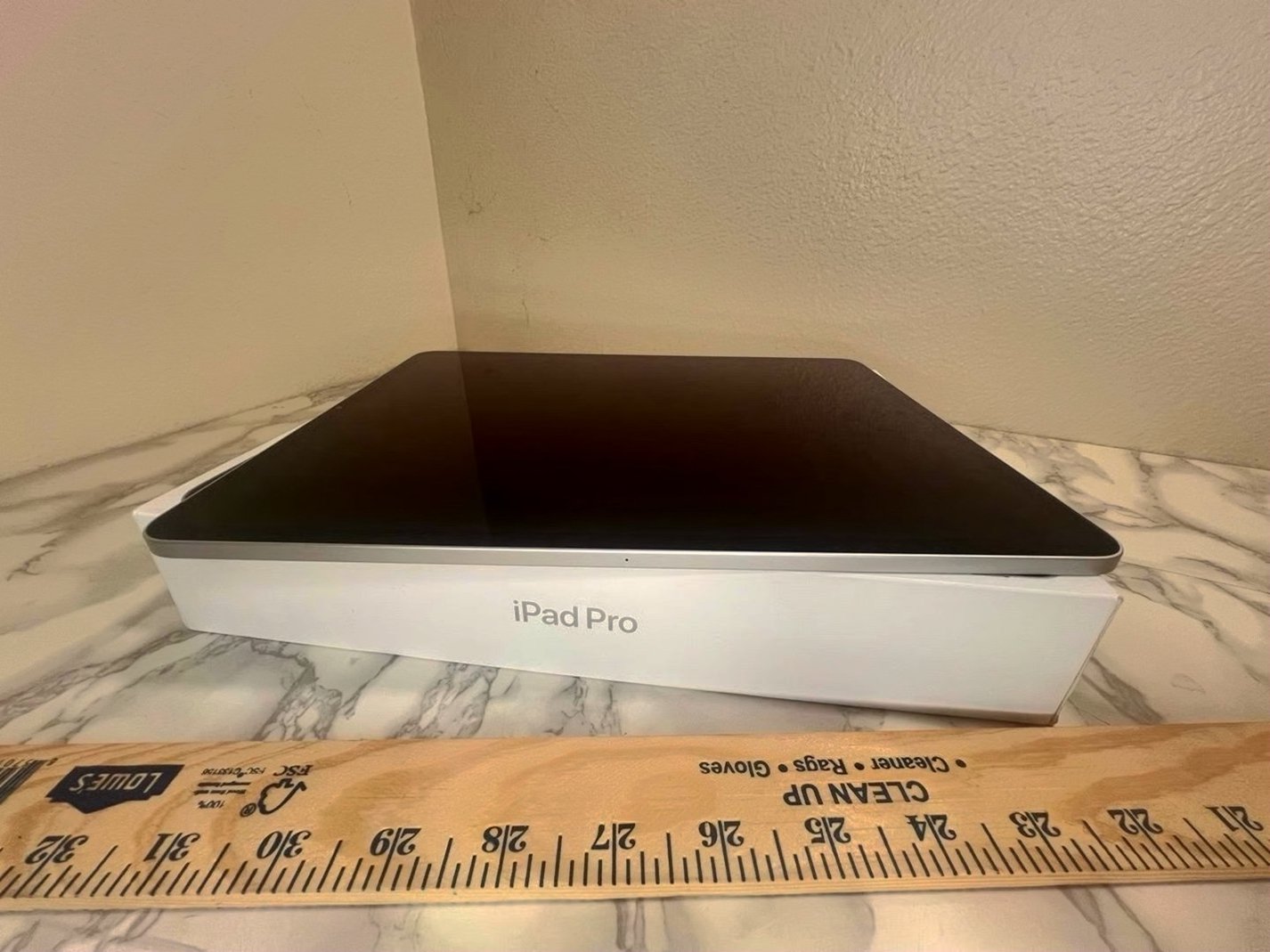 Apple iPad Pro 12.9 4th Gen 128GB Unlocked Used image 2