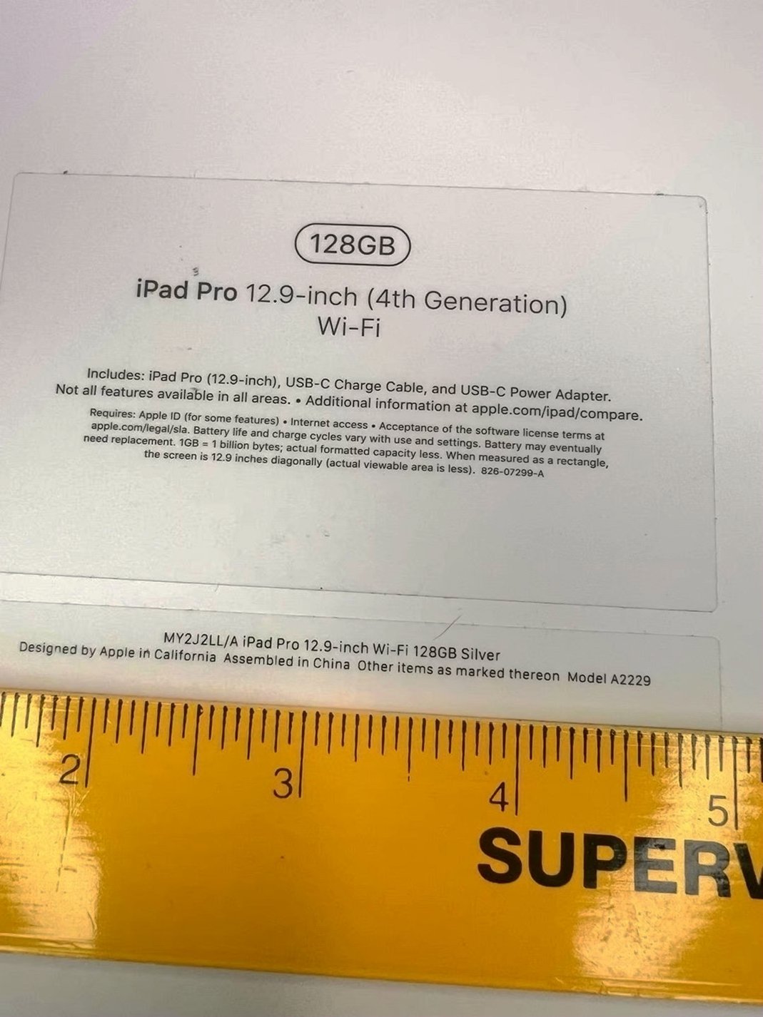 Apple iPad Pro 12.9 4th Gen 128GB Unlocked Used image 4